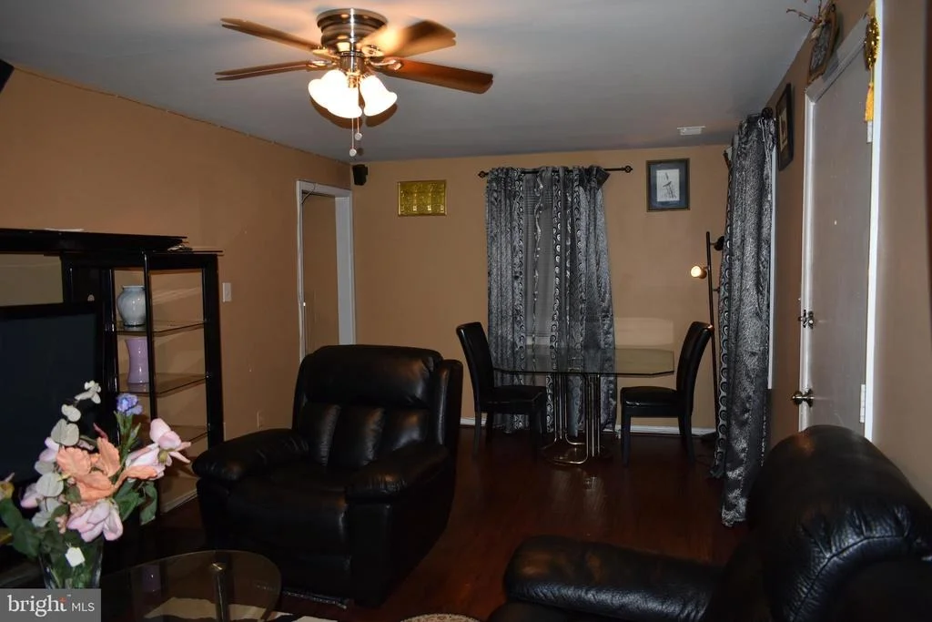 Photo of 1241 E RANDOLPH ROAD