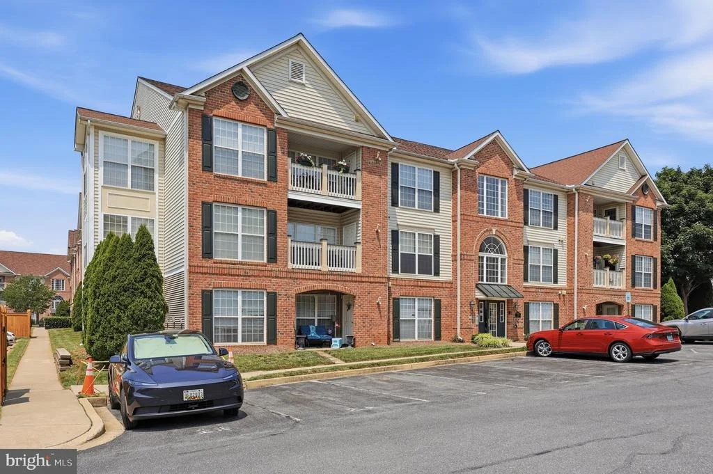 Photo of Unit 3A at 2501 COLERIDGE DRIVE
