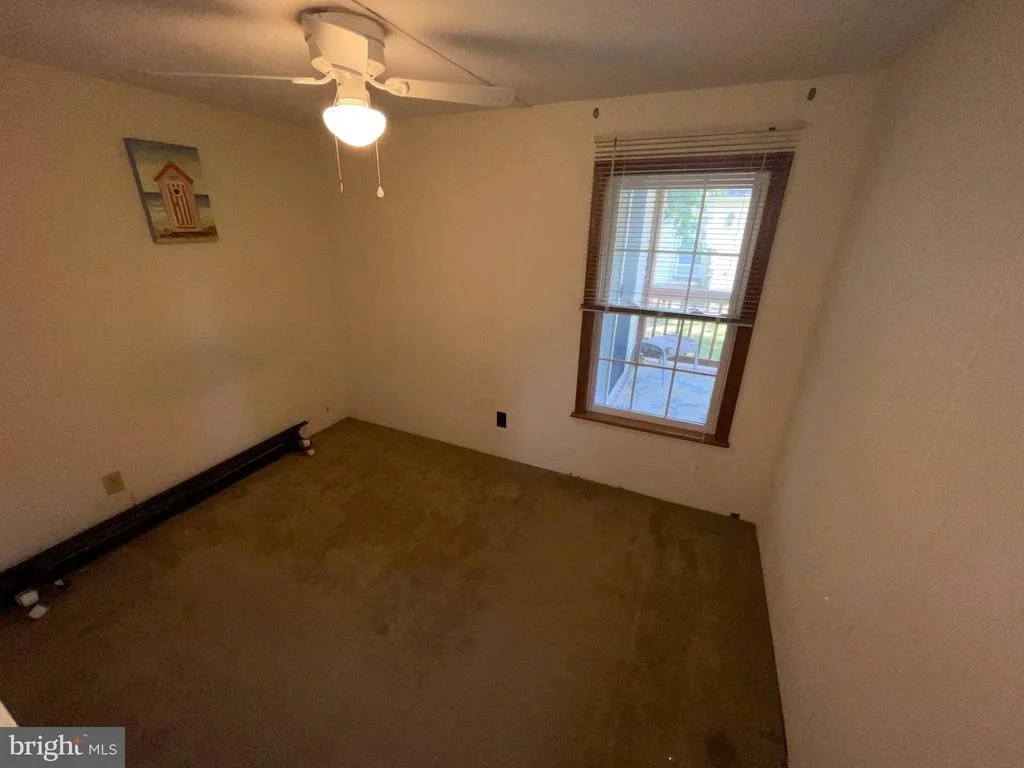 Photo of 33476 DAISY STREET