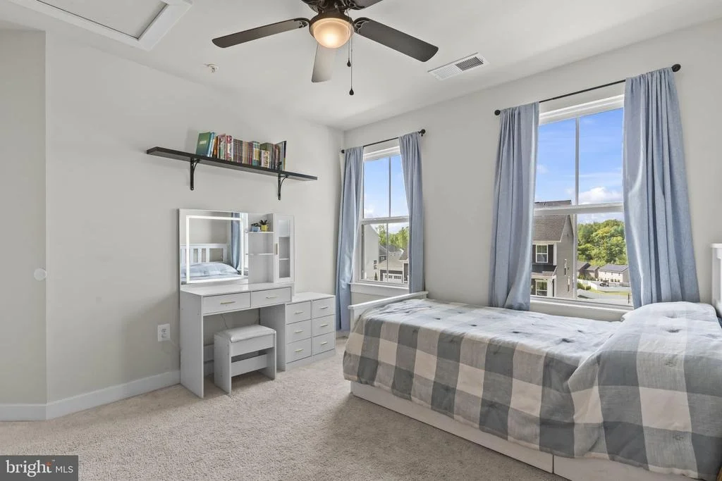 Photo of 2944 HERITAGE DRIVE