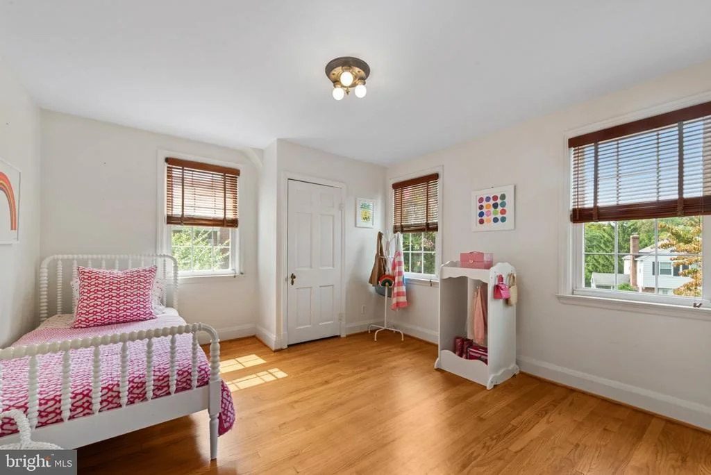 Photo of 7313 YORKTOWNE