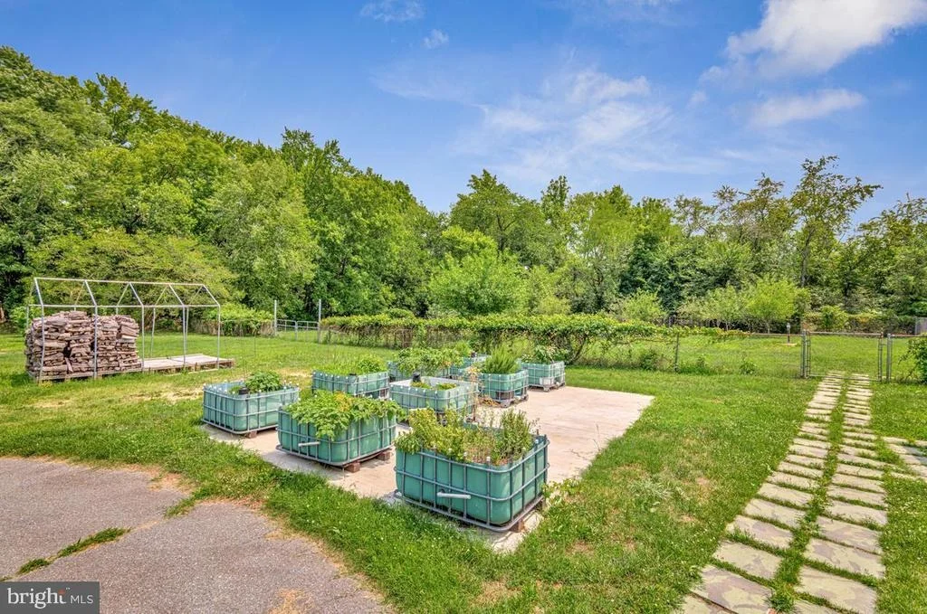 Photo of 6614 HORSESHOE ROAD