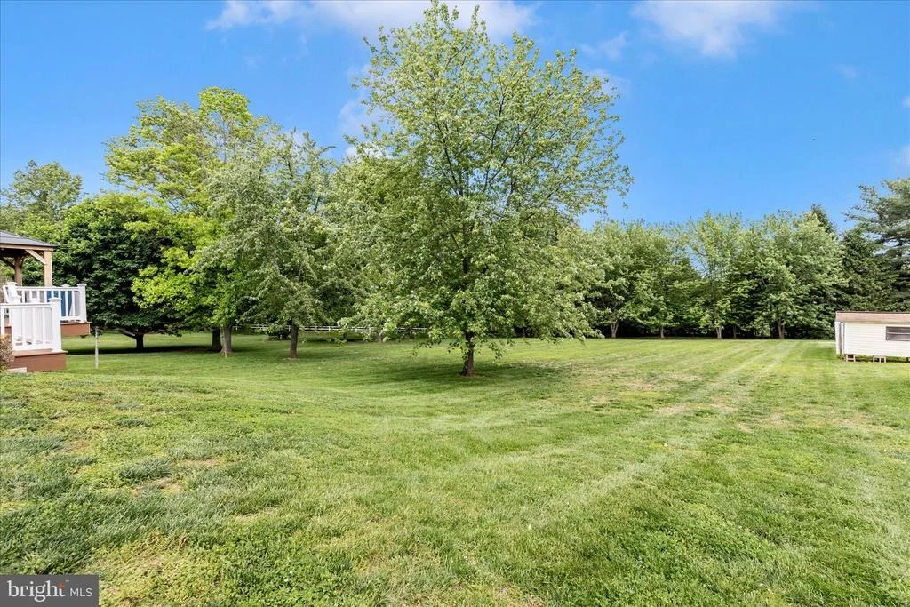 Photo of 2679 LESLIE ROAD