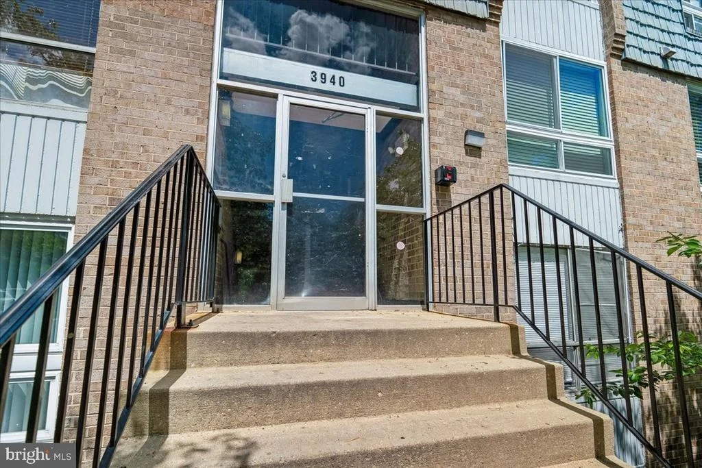 Photo of Unit 6 at 3940 BEL PRE ROAD