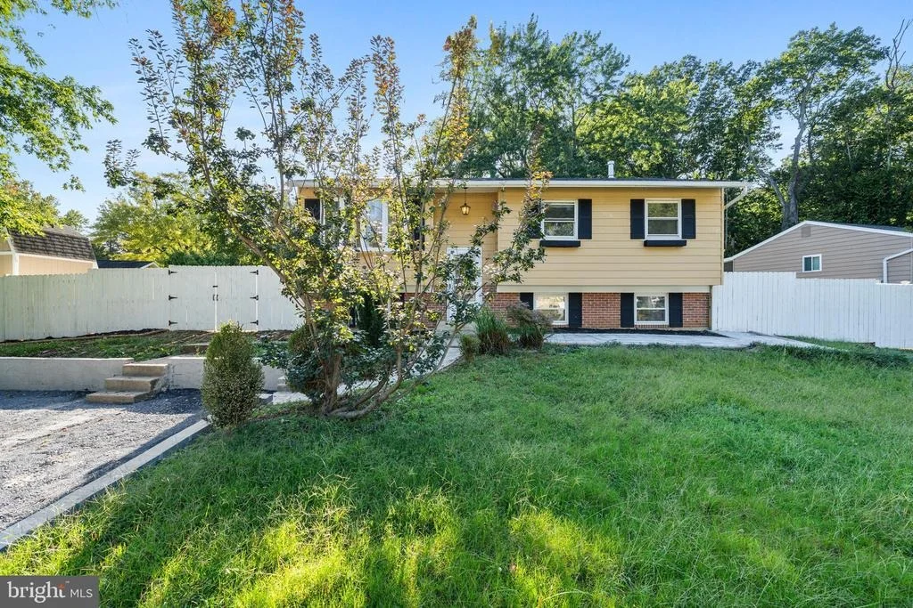 Photo of 3024 TARPON ROAD