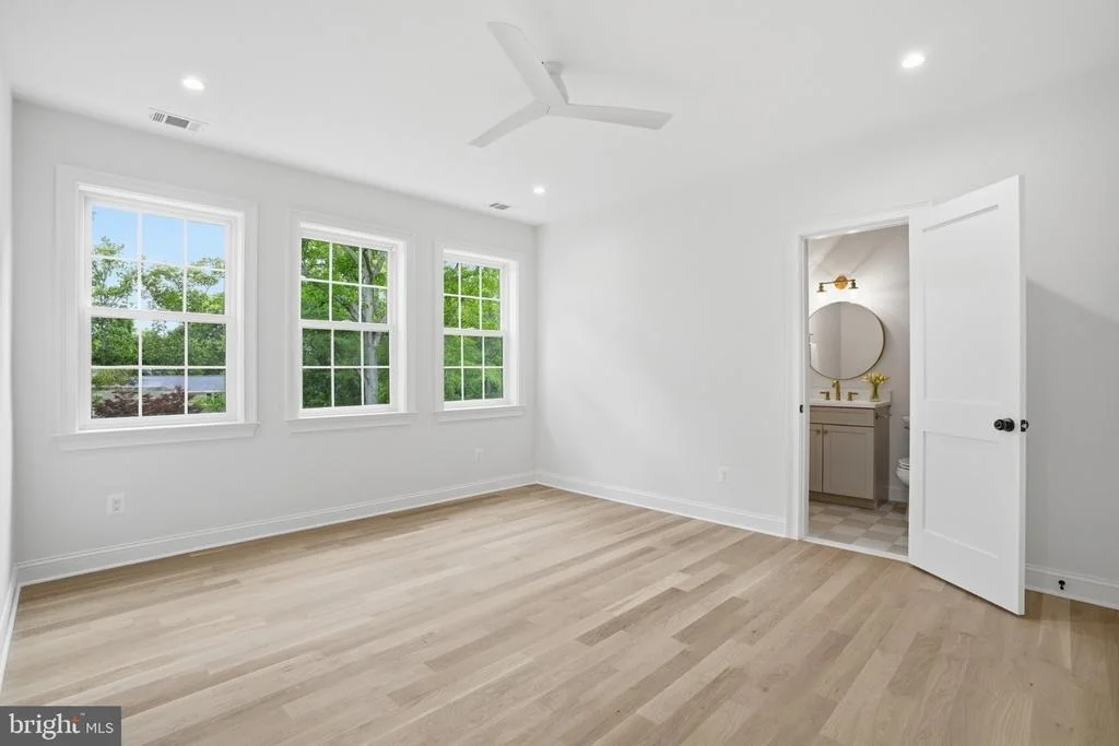 Photo of 1142 CAMERON ROAD