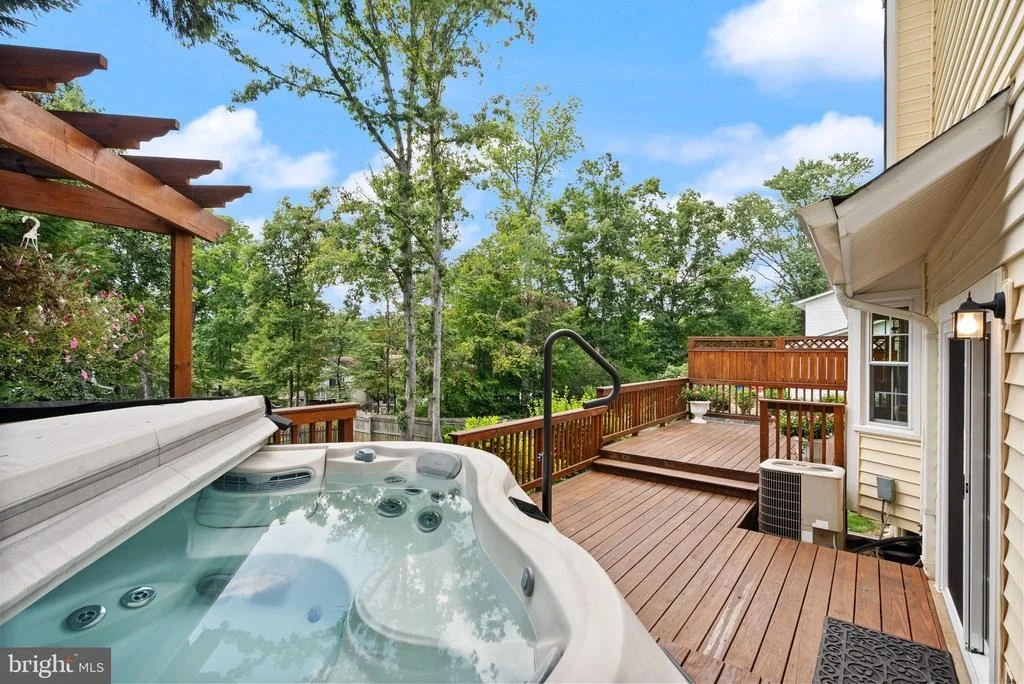 Photo of 8906 TAILCOAT COURT