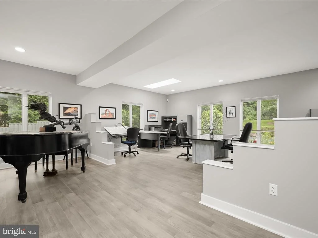 Photo of 1199 ASQUITHPINES PLACE