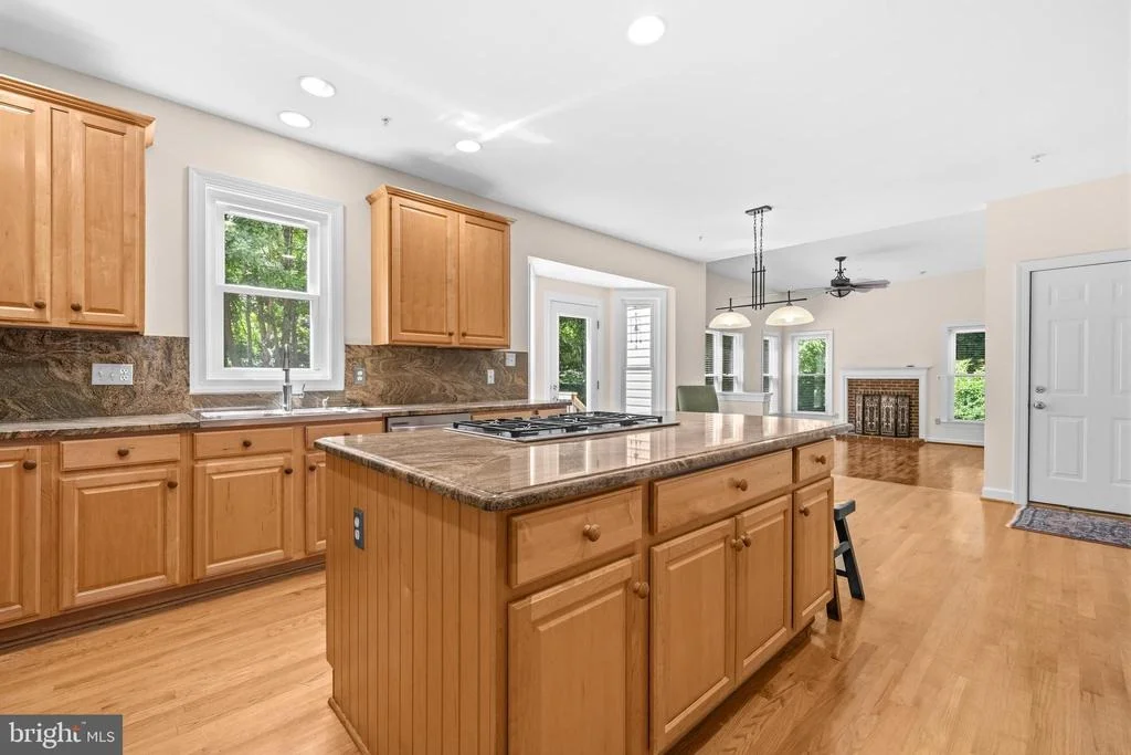 Photo of 6914 WINTER LANE