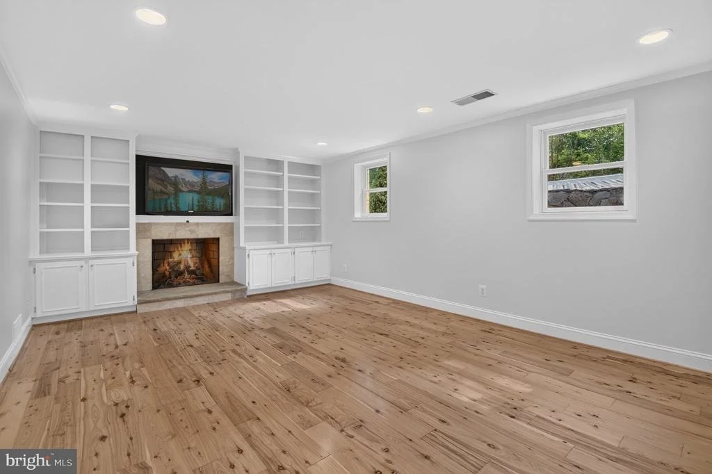 Photo of 6309 KENHOWE DRIVE