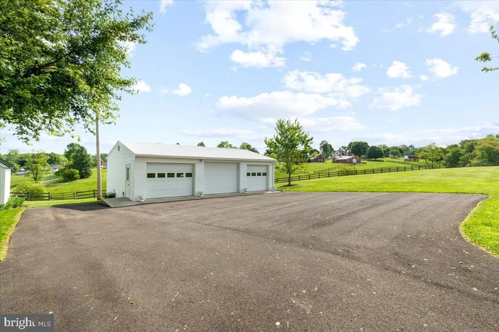 Photo of 4501 BAKER VALLEY ROAD