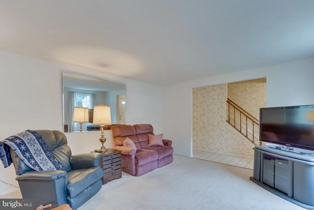 Photo of 112 APPLEGATE DRIVE