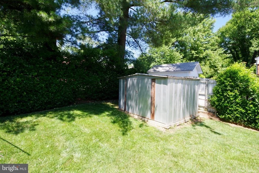Photo of 10409 ROYALTON TERRACE