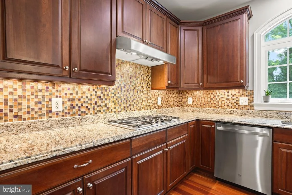 Photo of 3325 COX ROAD