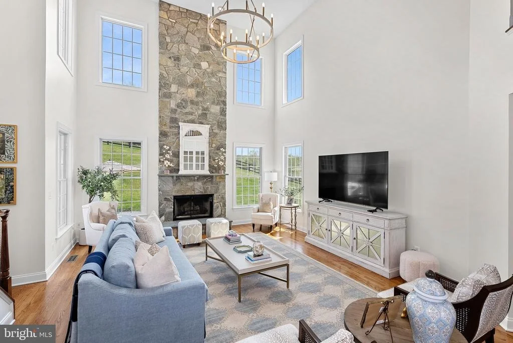 Photo of 15064 BARLOW DRIVE