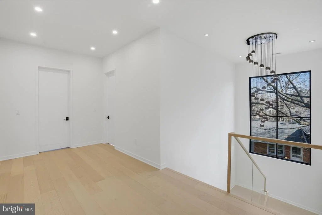 Photo of 7103 WESTBURY ROAD