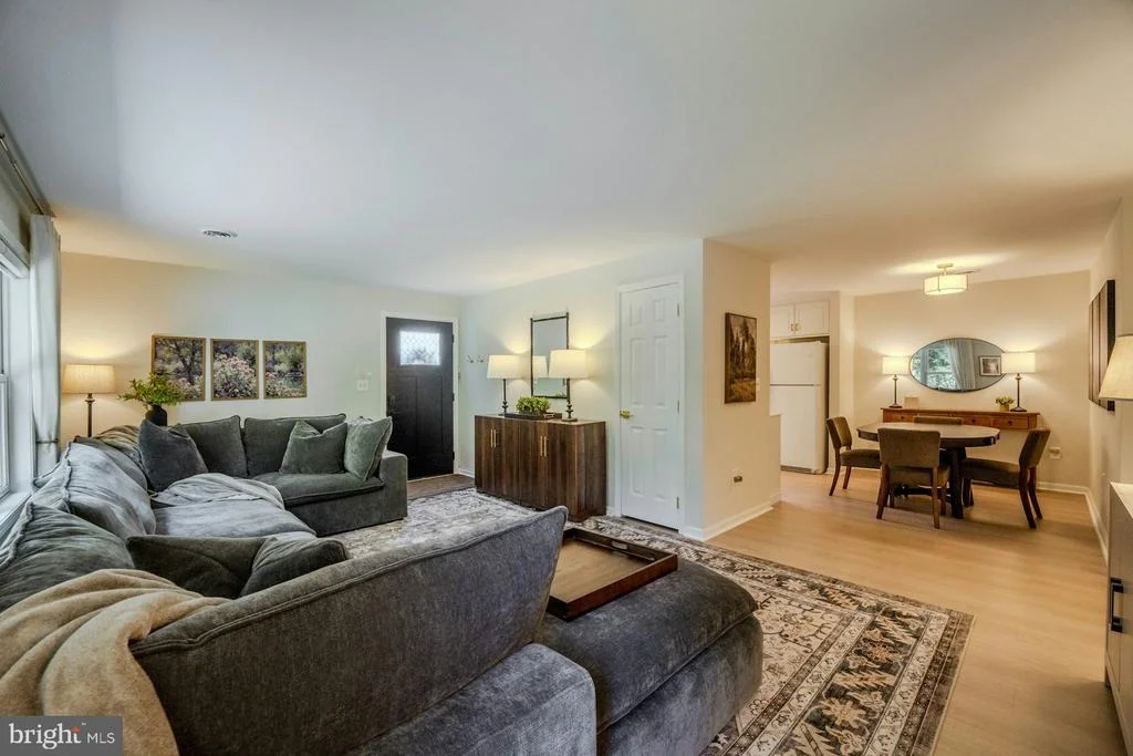 Photo of 17301 ROUNDMONT PLACE