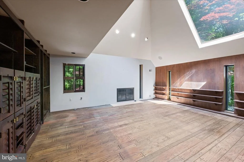 Photo of 7575 POTOMAC FALL ROAD