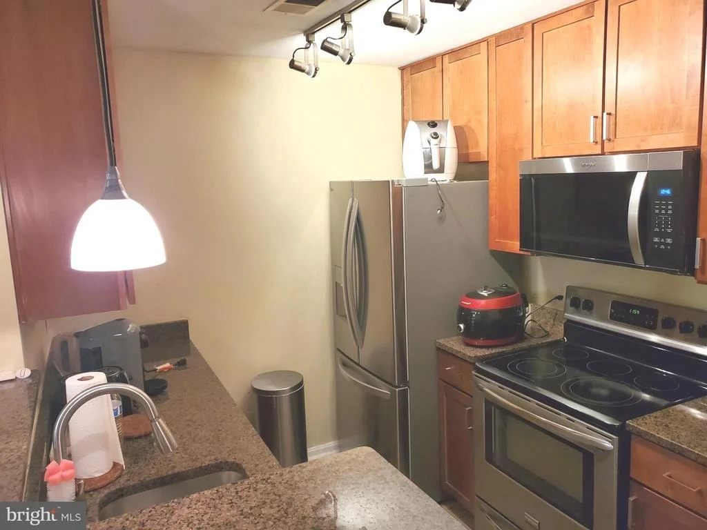 Photo of Unit 4A3 at 3176 SUMMIT SQUARE DRIVE