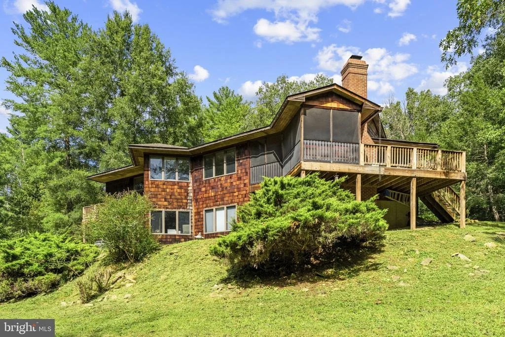 Photo of 207 GRAND VIEW ROAD
