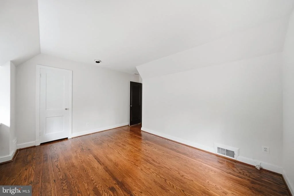 Photo of 10601 SWEETBRIAR PARKWAY