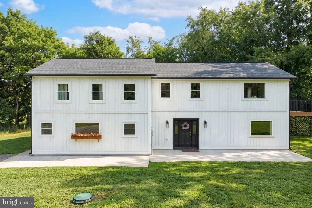 Photo of 1001 FREDERICK PIKE