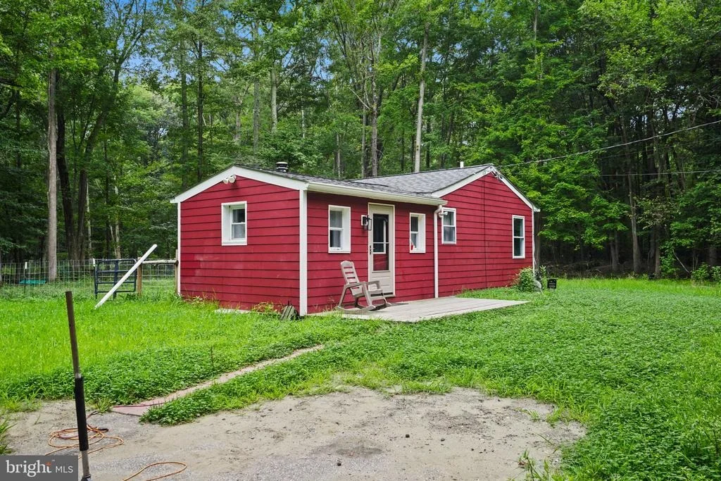 Photo of 4924 KELLAM ROAD