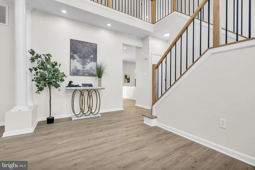 Photo of 1055 HUNTINGDON DRIVE