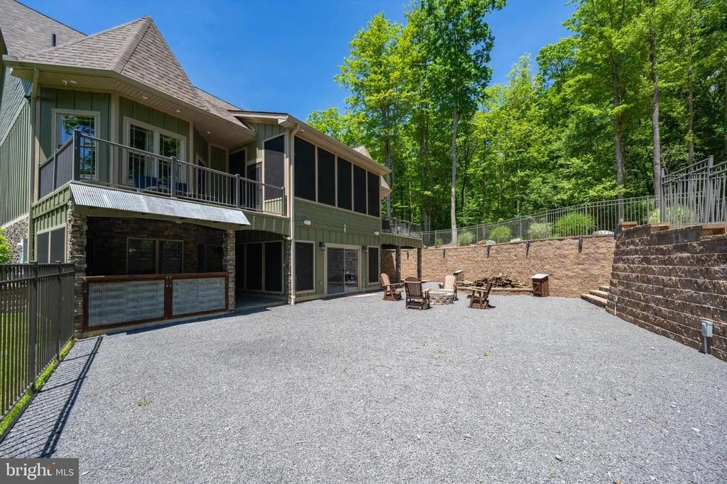 Photo of 60 JOANS LANE