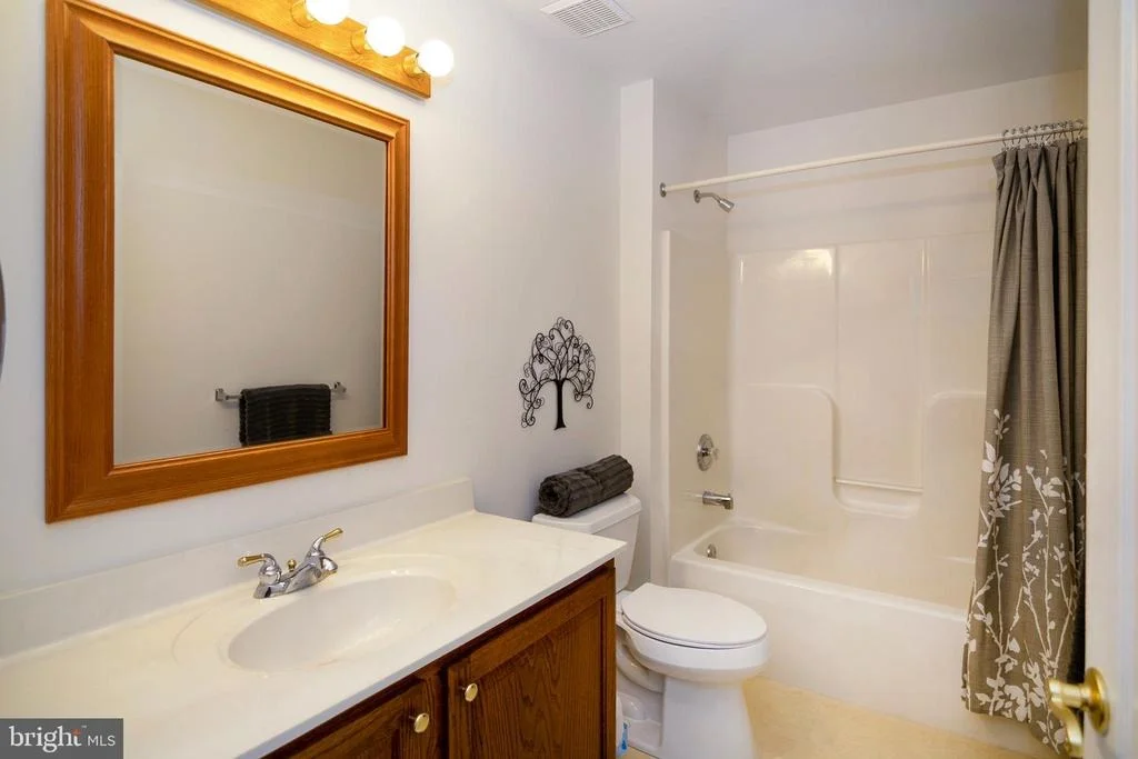 Photo of 575 RIVIERA DRIVE
