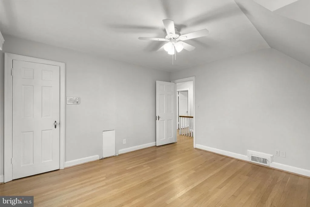 Photo of 16510 BATCHELLORS FOREST ROAD