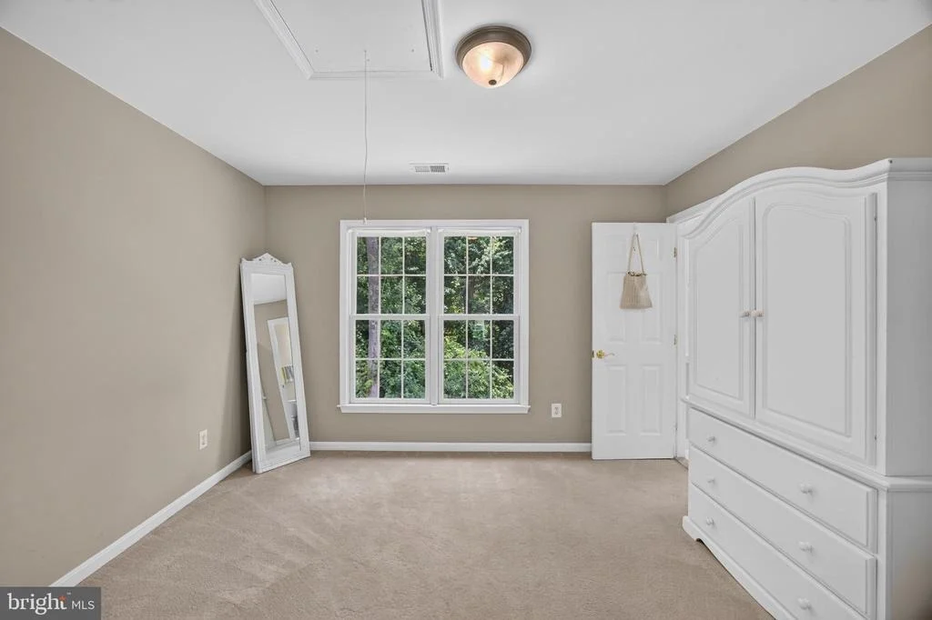 Photo of 1340 BLUEGRASS WAY