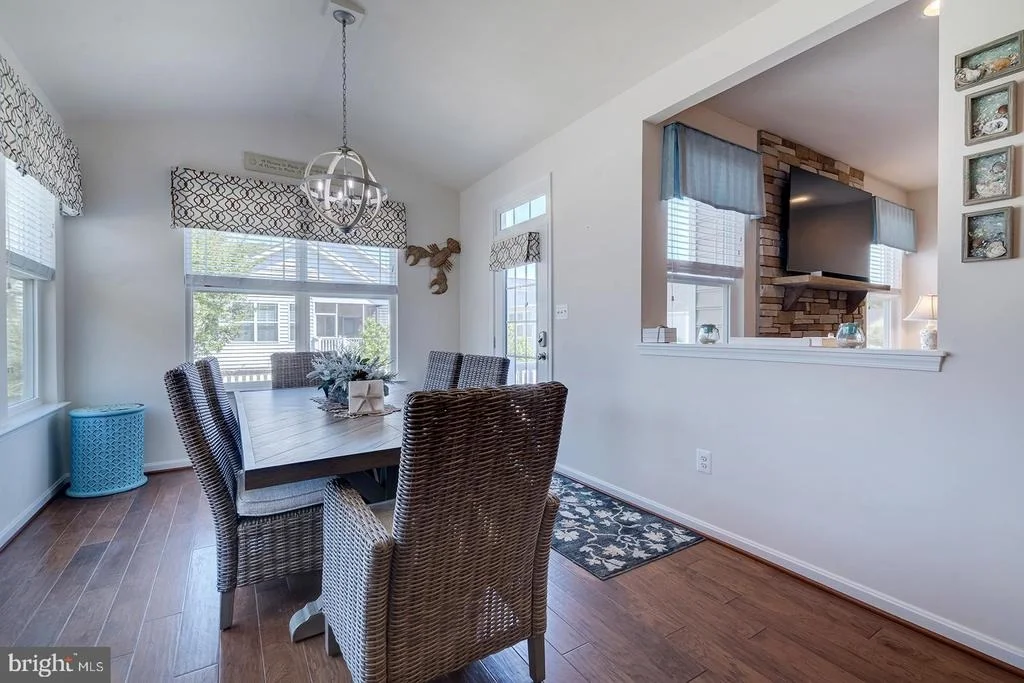 Photo of 34438 SPRING BROOK AVENUE
