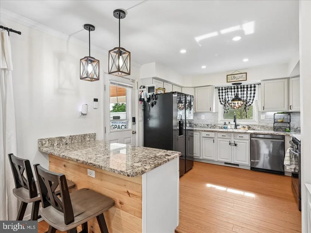 Photo of 7704 HURON DRIVE