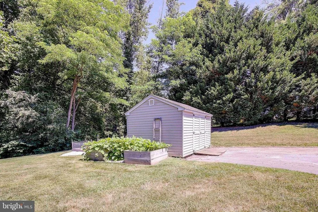 Photo of 7006 PROUT ROAD