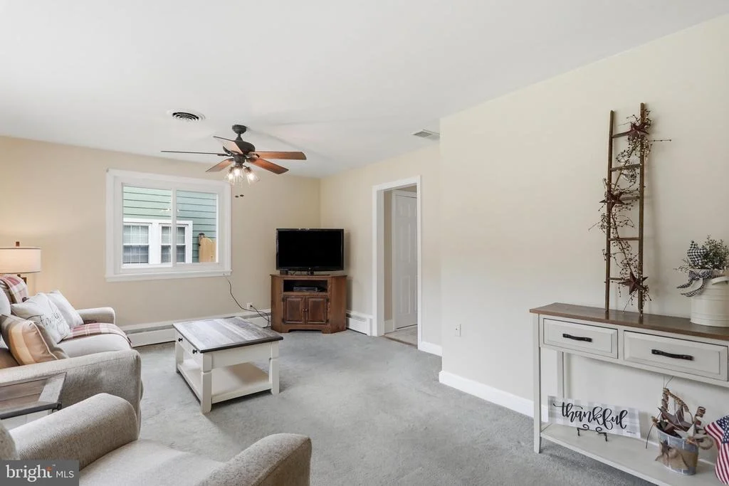 Photo of 206 W 12TH STREET