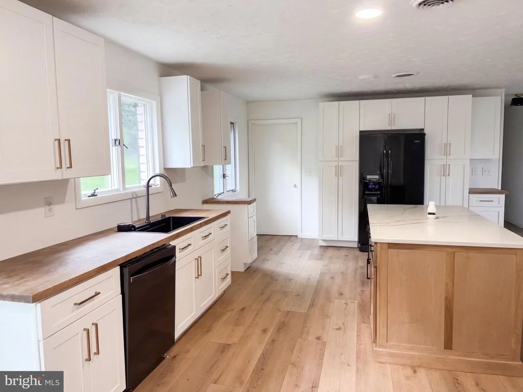 Photo of 814 BECKS GAP ROAD