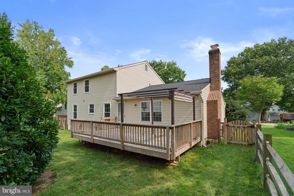 Photo of 8064 RED JACKET WAY