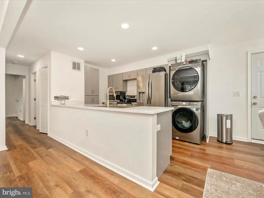 Photo of 492 BRUCE AVENUE