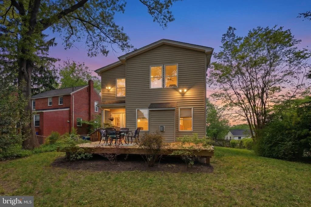Photo of 1102 MEURILEE LANE