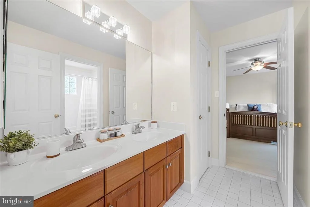 Photo of 6807 MEADOW LANE