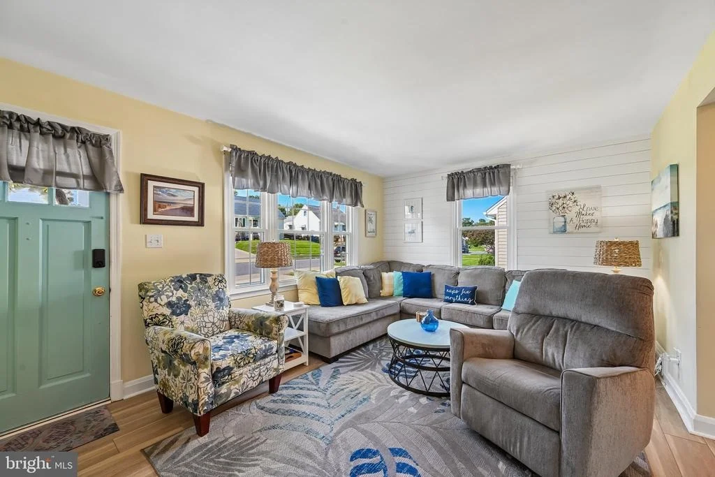 Photo of 1248 JUNE ROAD