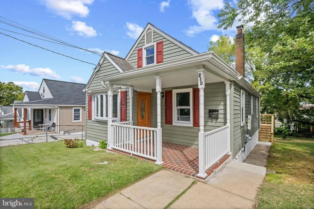 Photo of 210 4TH AVENUE