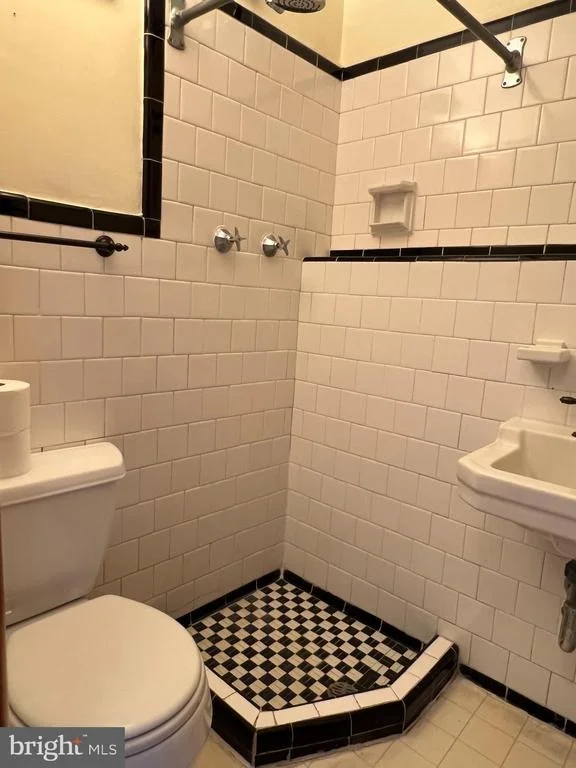 Photo of 102 OAK DRIVE