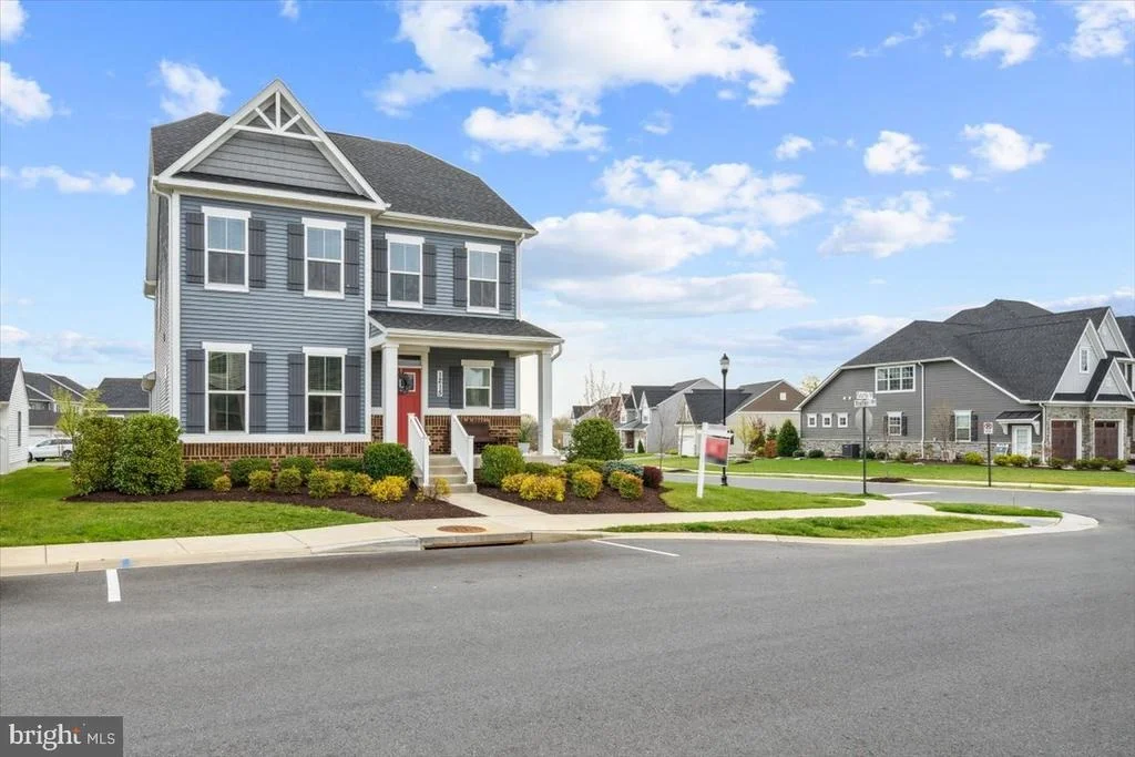 Photo of 1215 FUTURITY STREET