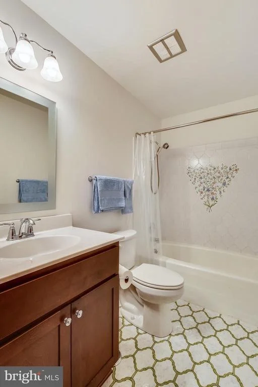 Photo of 8015 GOODHURST DRIVE