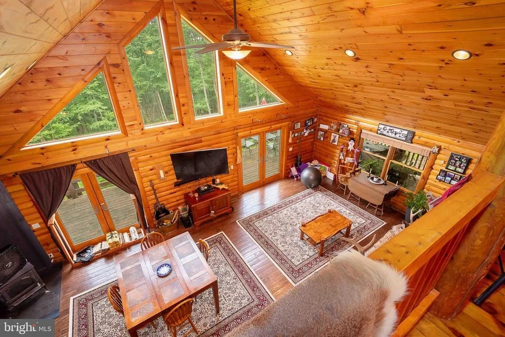 Photo of 995 BETTS LANE