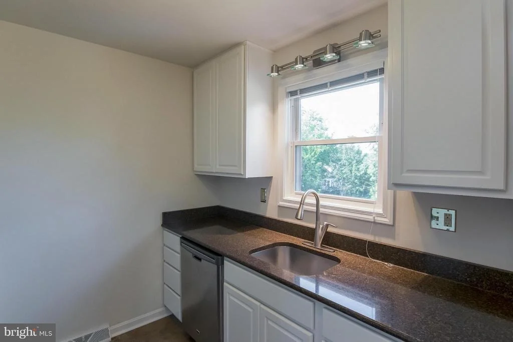 Photo of 7306 COUNTRYSIDE DRIVE