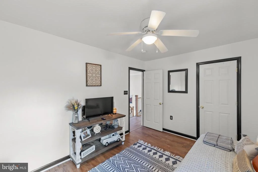 Photo of 1105 HENRY DRIVE