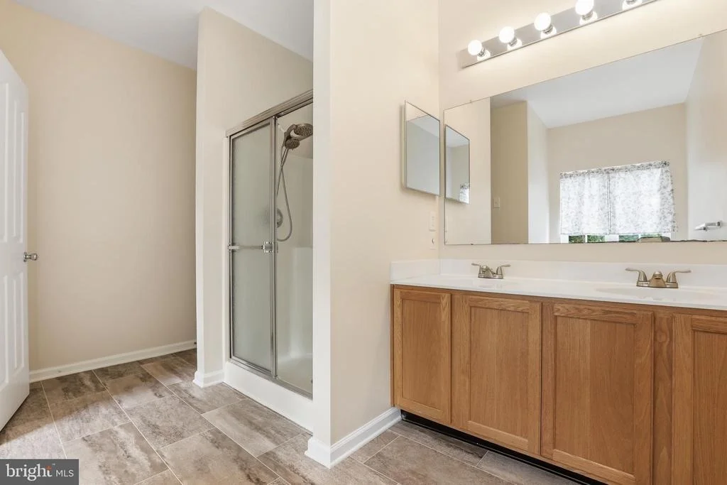 Photo of 5 OBSIDIAN WAY
